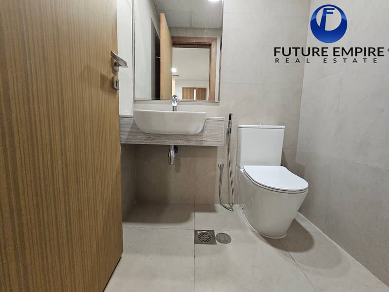 Luxurious 3BHK | Kids Play Area | Nearby Metro - Image 16