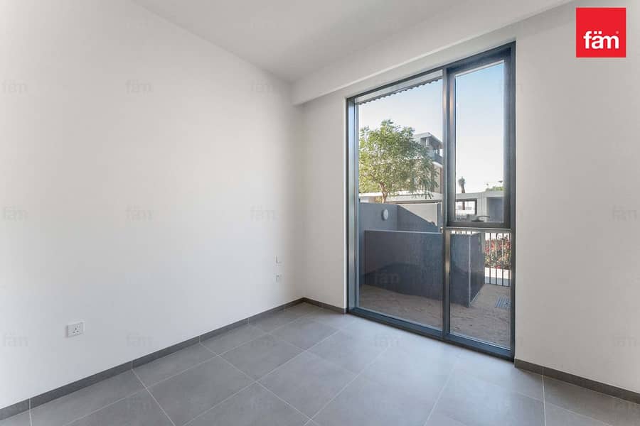 Modern design,spacious interiors l Pool View - Image 8