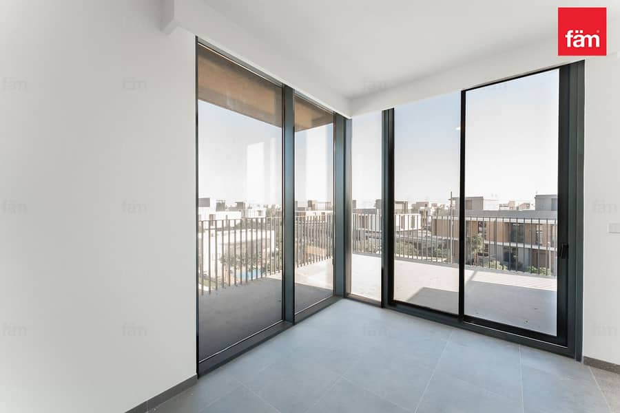 Modern design,spacious interiors l Pool View - Image 10