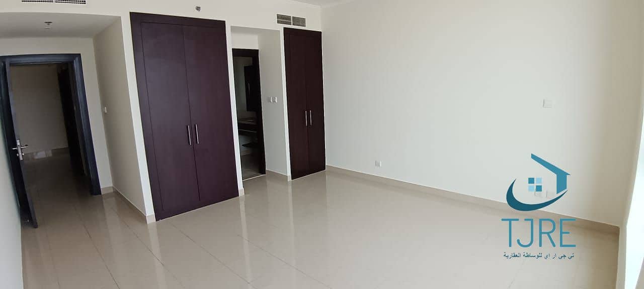 BRIGHT | SPACIUS | GOLF COURSE AND LAKE VIEW | HIGH FLOOR