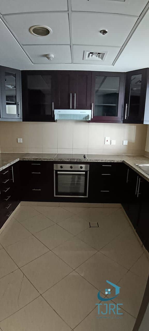 BRIGHT | SPACIUS | GOLF COURSE AND LAKE VIEW | HIGH FLOOR - Image 6