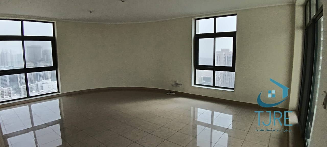 BRIGHT | SPACIUS | GOLF COURSE AND LAKE VIEW | HIGH FLOOR - Image 13