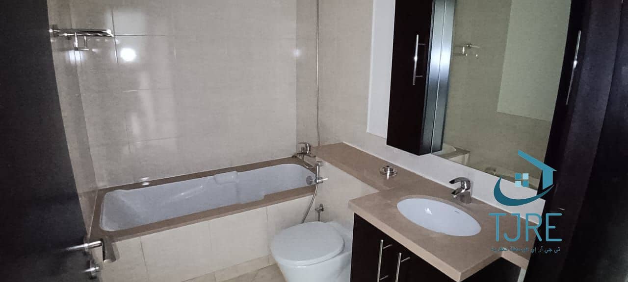 BRIGHT | SPACIUS | GOLF COURSE AND LAKE VIEW | HIGH FLOOR - Image 14