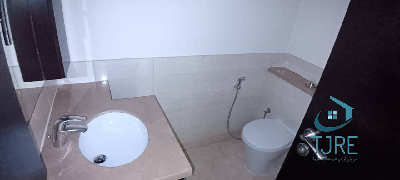 BRIGHT | SPACIUS | GOLF COURSE AND LAKE VIEW | HIGH FLOOR - Image 15