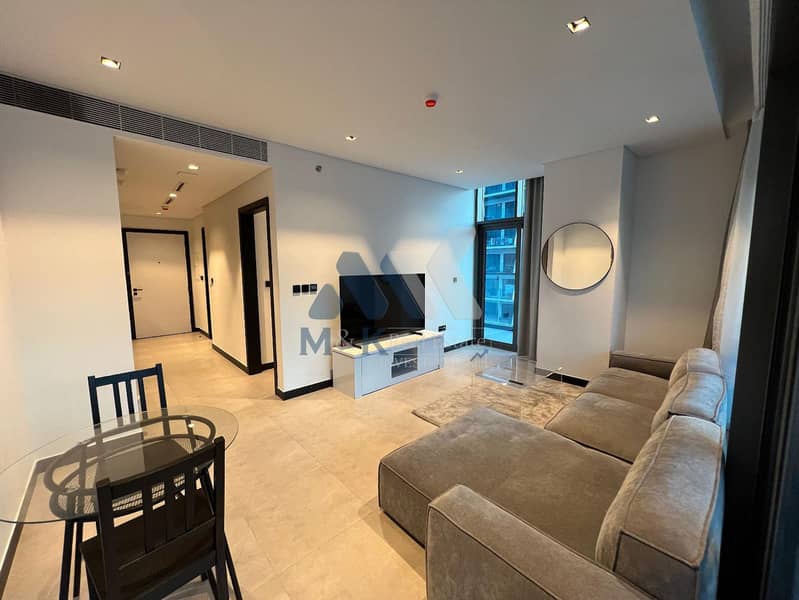 Serene Canal Views / Exquisite Furnished / Ready