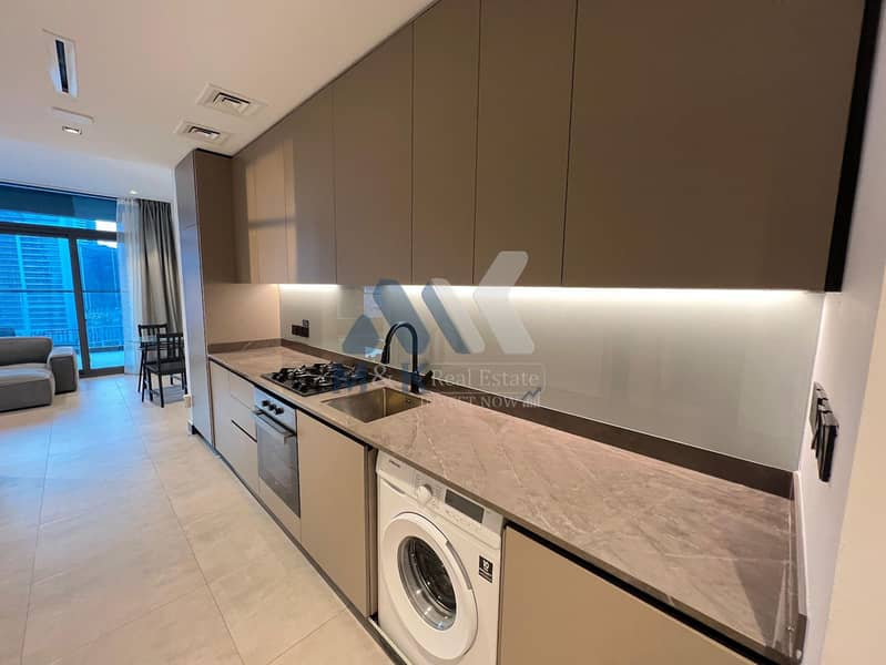 Serene Canal Views / Exquisite Furnished / Ready