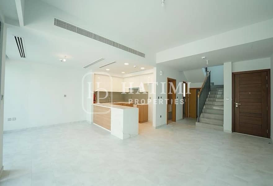 VACANT 1ST FEBRUARY| SINGLE ROW| GATED COMMUNITY