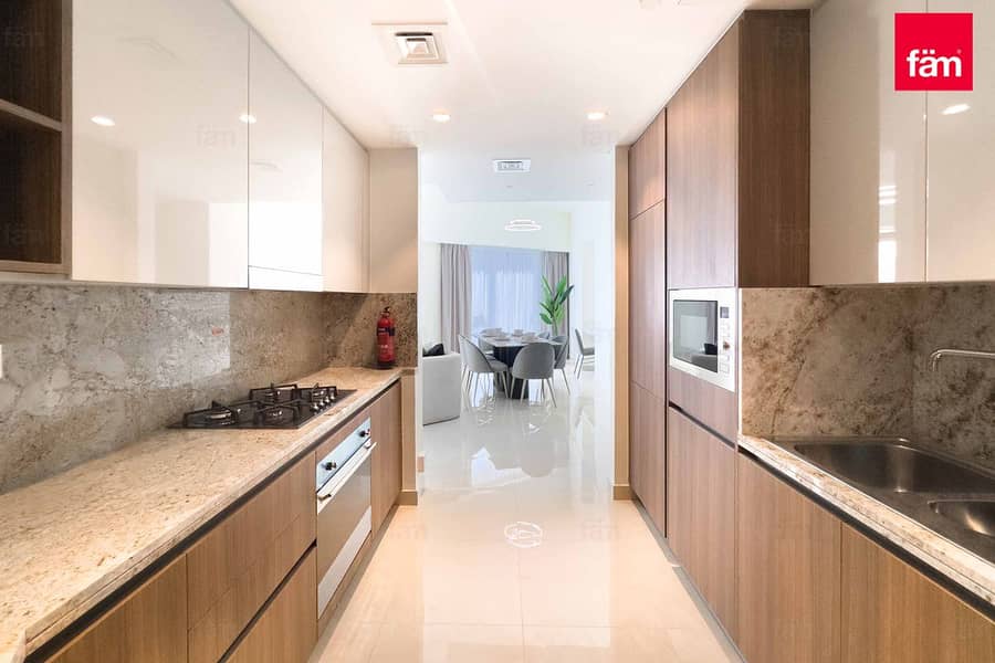 Luxury Furnished | Brand New | Spacious Layout - Image 11