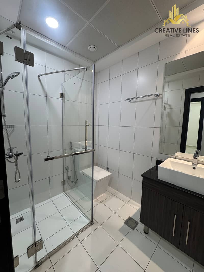 NO COMMISSION// 2 BEDROOM HUGE SIZE// CLOSE KITCHEN// READY TO MOVE - Image 11