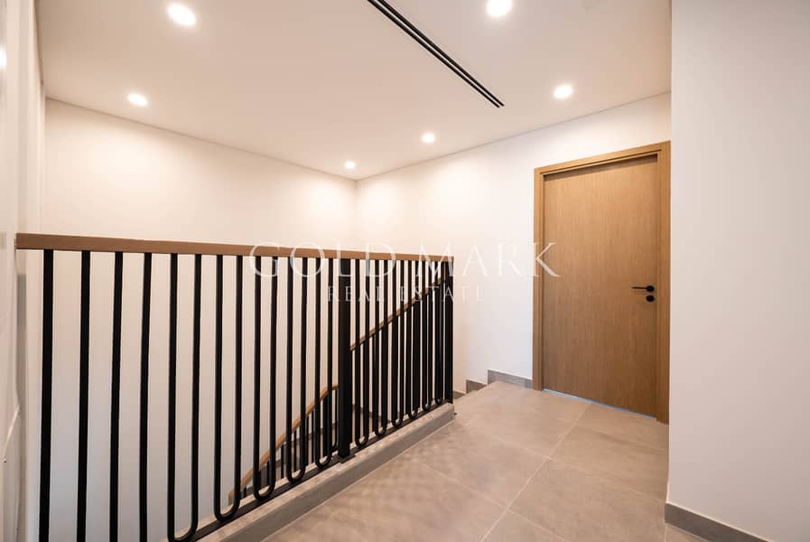 Corner Unit | Big Plot | Brand New | 4BR - Image 16