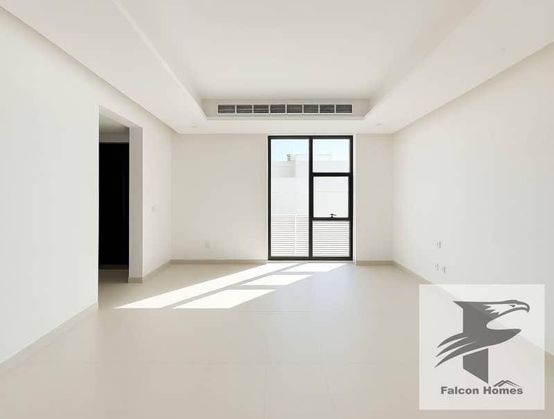 Brand New | 4BR Luxury Villa | Pool and Elevator - Image 9