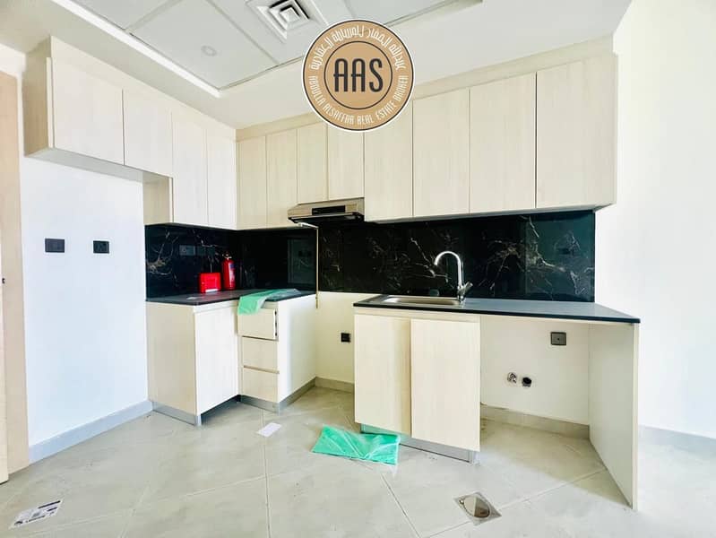 Spacious 1 bedroom for sale on higher floor with community view