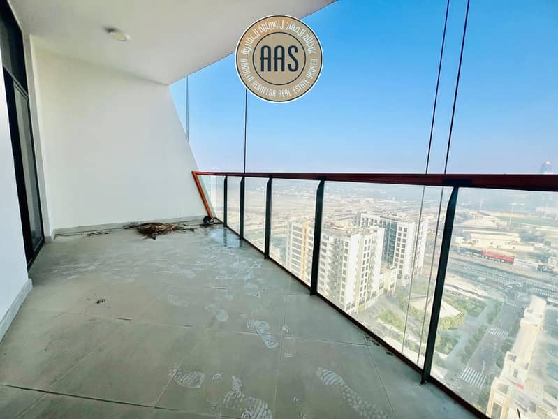 Spacious 1 bedroom for sale on higher floor with community view - Image 12