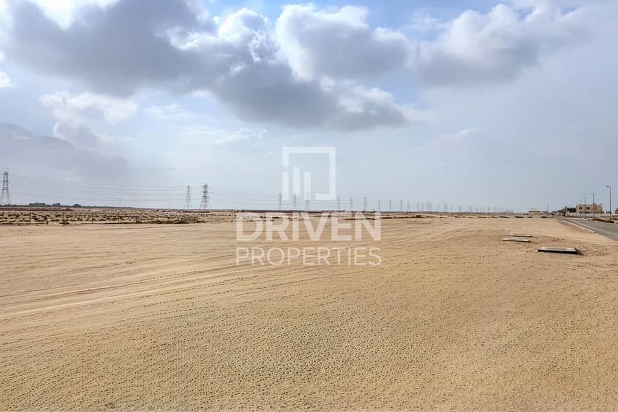 Exclusive | Prime Location | Large Plot Size - Image 9