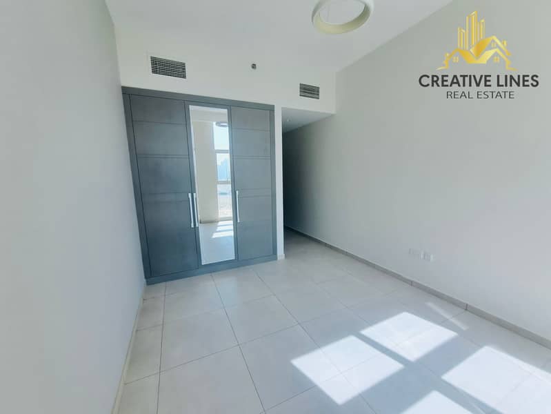 LUXURY SPACIOUS 2 BEDROOM// HUGE SIZE // READY TO MOVE