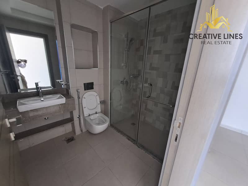 LUXURY SPACIOUS 2 BEDROOM// HUGE SIZE // READY TO MOVE - Image 10