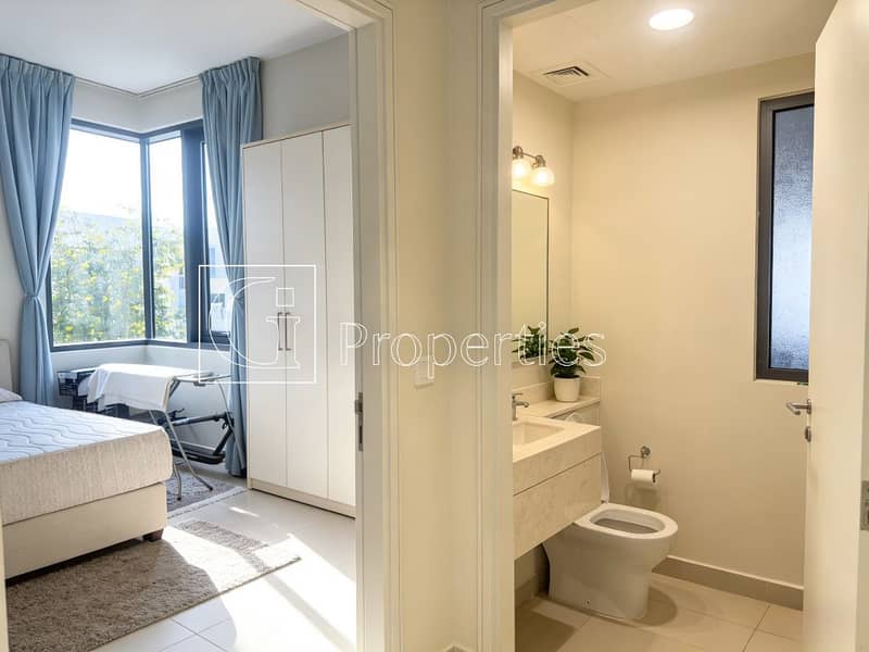 5BR + Maid | Upgraded and Landscaped | Vacant