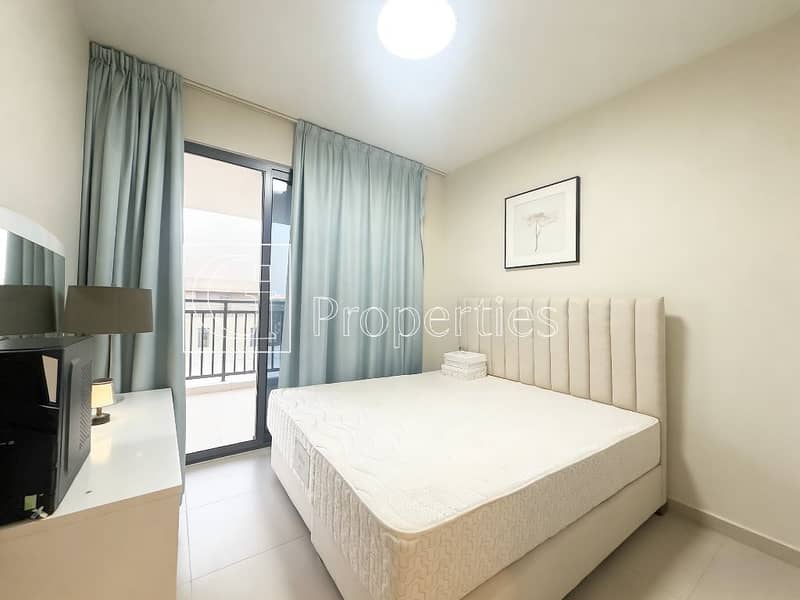 5BR + Maid | Upgraded and Landscaped | Vacant - Image 6