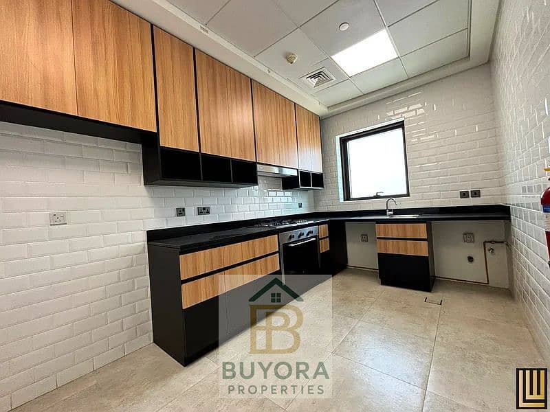 2300 SQFT HUGE 3BED+MADE+STORE+BALCONY LOCATED IN MAKHOOL - CLOSE TO METRO RENT-200/- - Image 7