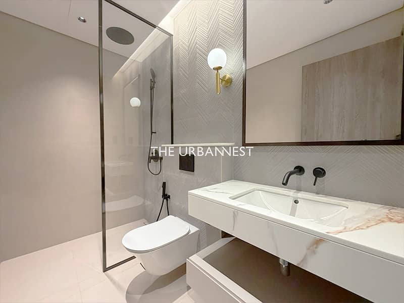 Partial BurjView |Mid Floor |West Five by Marriott - Image 11