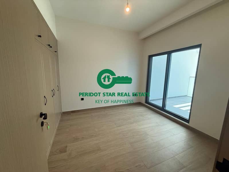 Spacious 4BR Townhouse | Prime Location | Move-In Ready - Image 17