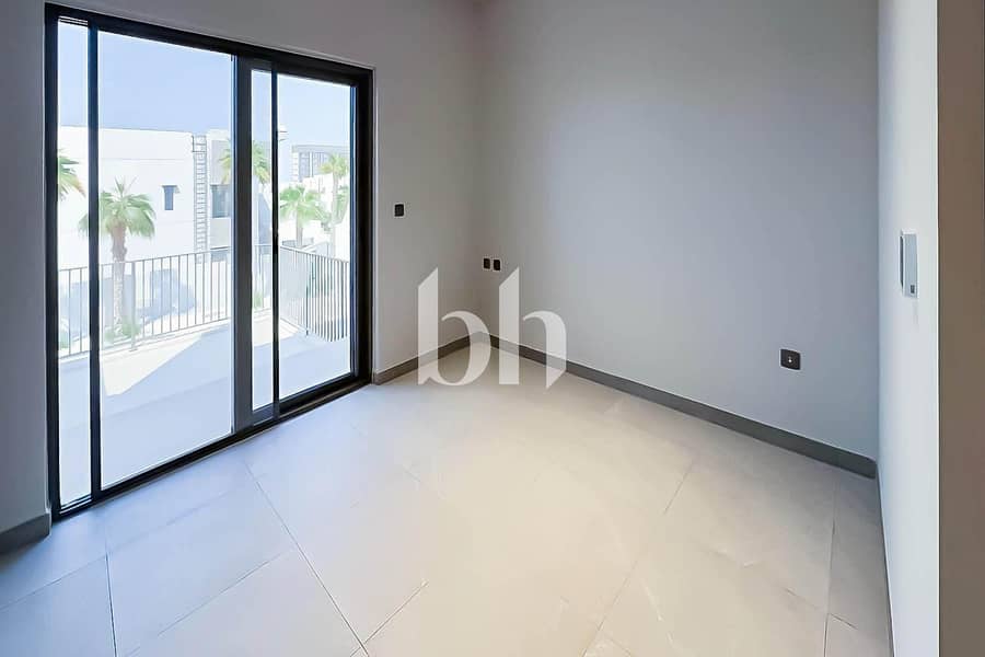 Single Row | Upgraded | VOT | Biggest Plot