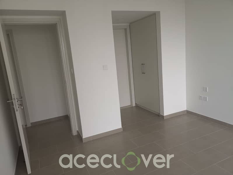 2 BHK / Full Pool and Community View