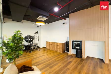 Office zum zum Verkauf in Barsha Heights (Tecom), Dubai - Büro in Barsha Heights (Tecom),I-Rise Tower, 6375000 AED - 13740019 Office zum zum Verkauf in Barsha Heights (Tecom), Dubai - Büro in Barsha Heights (Tecom),I-Rise Tower, 6375000 AED - 13740019