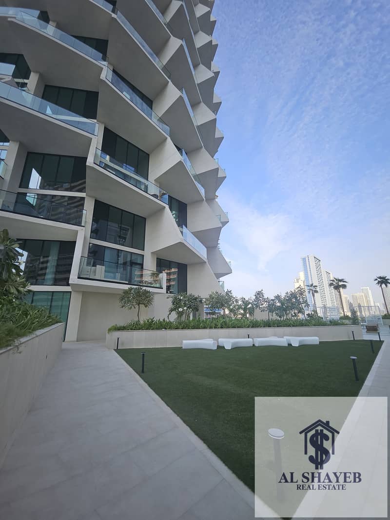 1-Bedroom Apartment with Private Pool for Sale | Binghatti Phantom