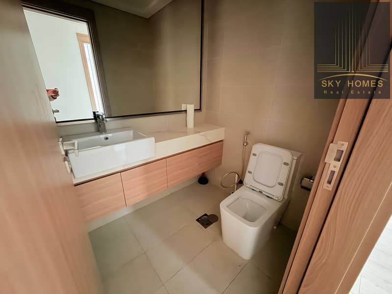 Corner Unit Chiller Free 3Bhk Apartment Available For Rent Just In 150k - Image 15