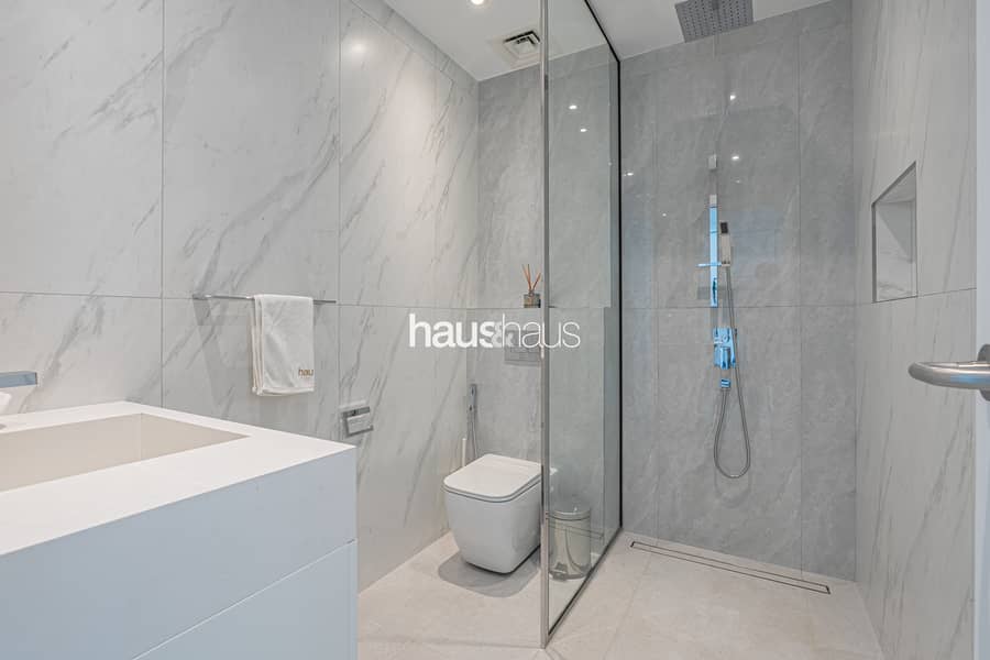 Direct Beach Access | Spectacular Views | Upgraded - Image 16