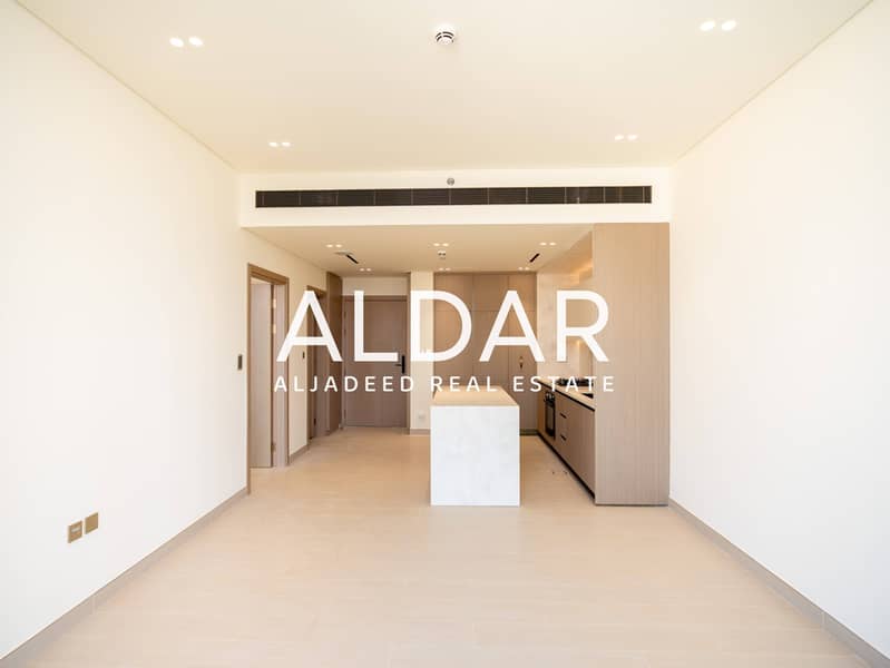 Brand New | Pool View | Fitted Kitchen | Vacant