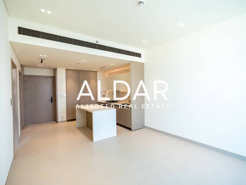 Brand New | Pool View | Fitted Kitchen | Vacant