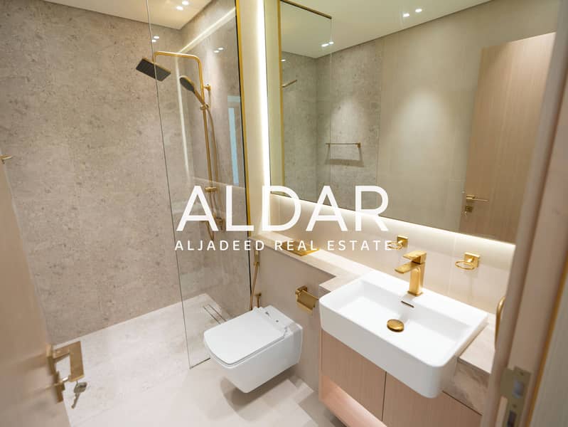 Brand New | Pool View | Fitted Kitchen | Vacant - Image 9