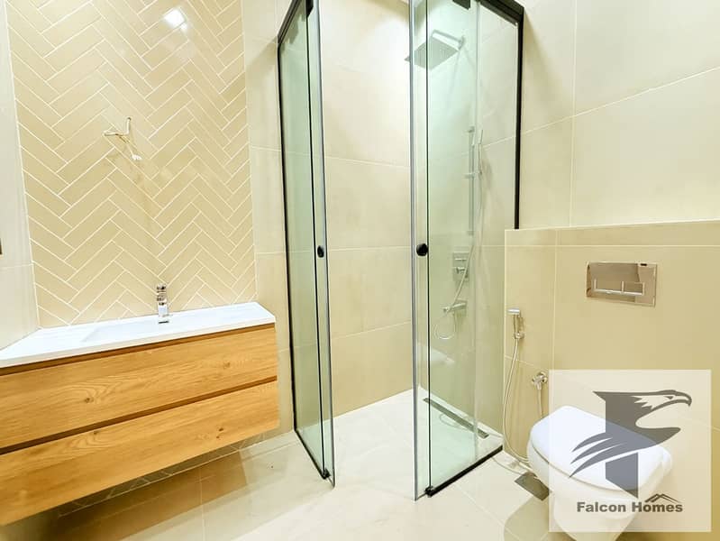 Brand New 5BR Villa | Modern Style | Service Block - Image 8