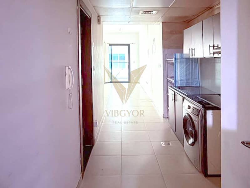 Spacious Studio Living I Premium Comfort Amenities