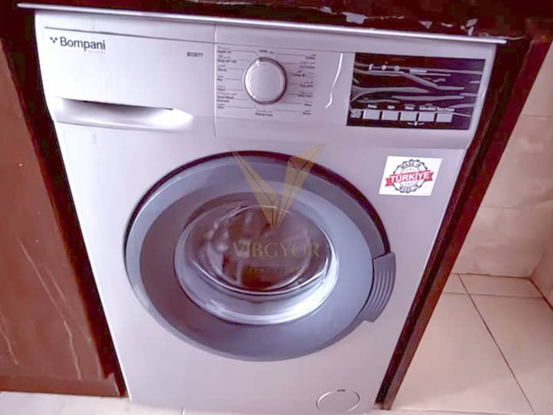 Spacious Studio Living I Premium Comfort Amenities - Image 7