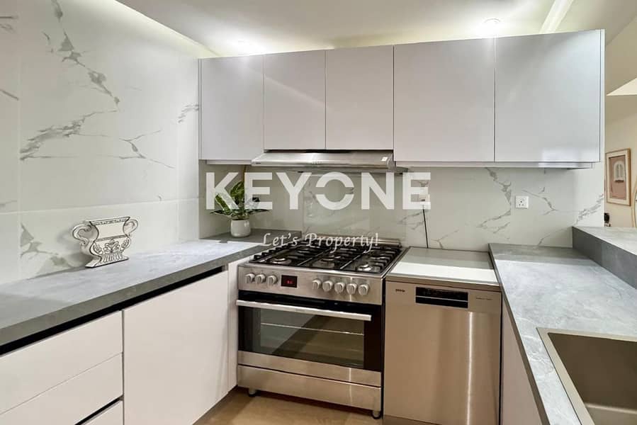 Marina View | Upgraded | Stunning 2-Bedroom - Image 6