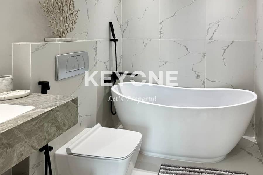 Marina View | Upgraded | Stunning 2-Bedroom - Image 14