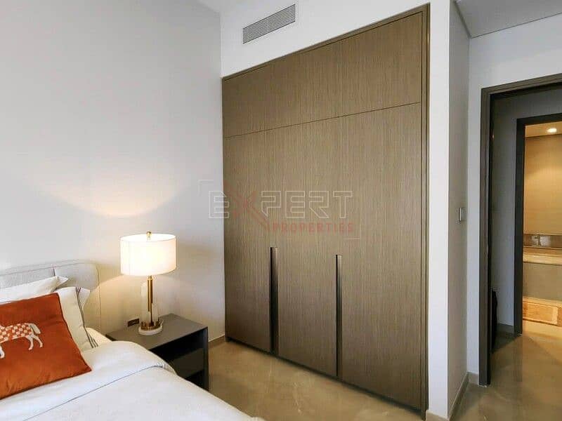 Elegant 2BR Apartment | Fully Furnished | Panoramic Downtown View - Image 6