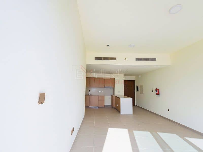 Bright & Stylish 1BHK | Stunning City Views | Luxury Living