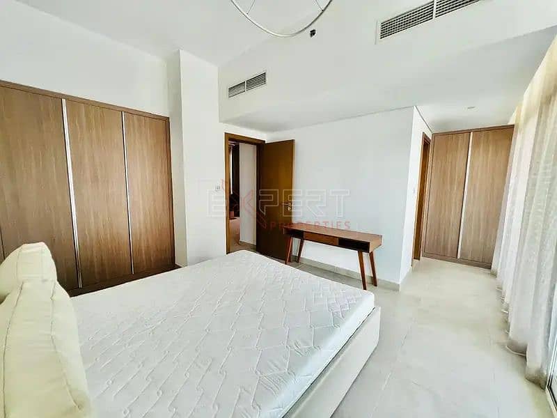 Open-plan living | Fully Furnished | Stunning City Views - Image 6