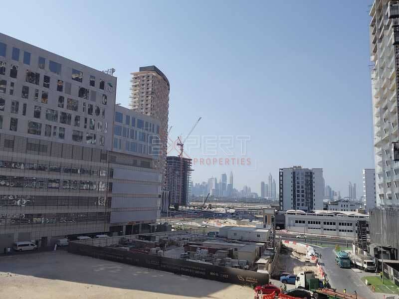 Open-plan living | Fully Furnished | Stunning City Views - Image 13