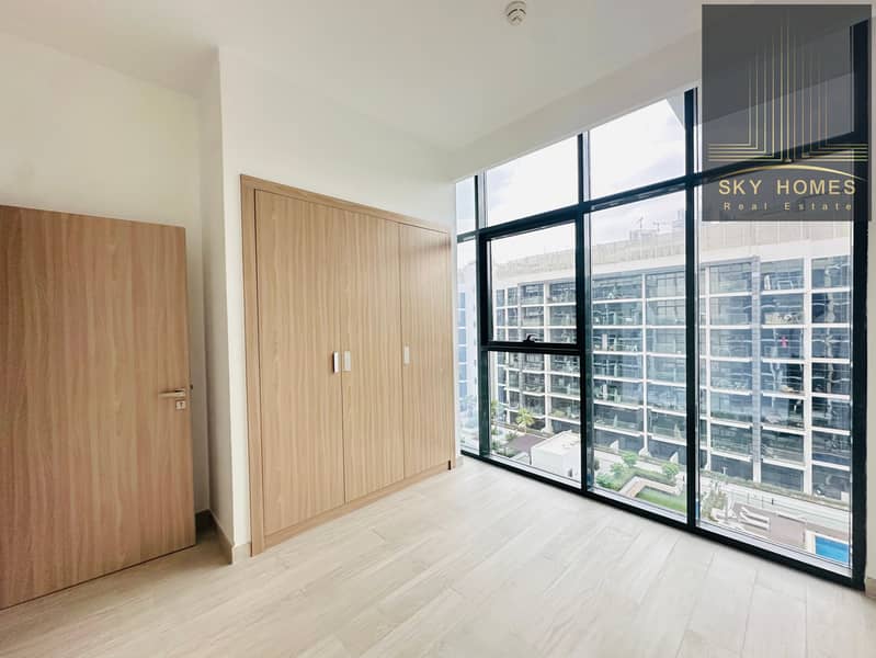 Spacious 3BHK Apartment Chiller Free Gym Pool Parking Free Rent Only 150k