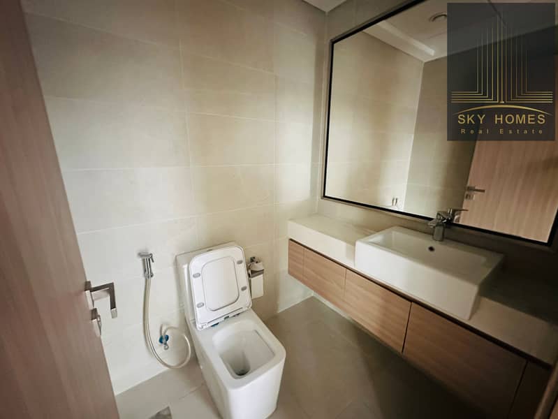 Spacious 3BHK Apartment Chiller Free Gym Pool Parking Free Rent Only 150k - Image 8