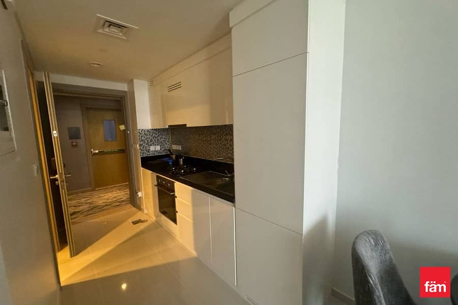 High Floor | Balcony | Iconic Canal /Burj View - Image 6