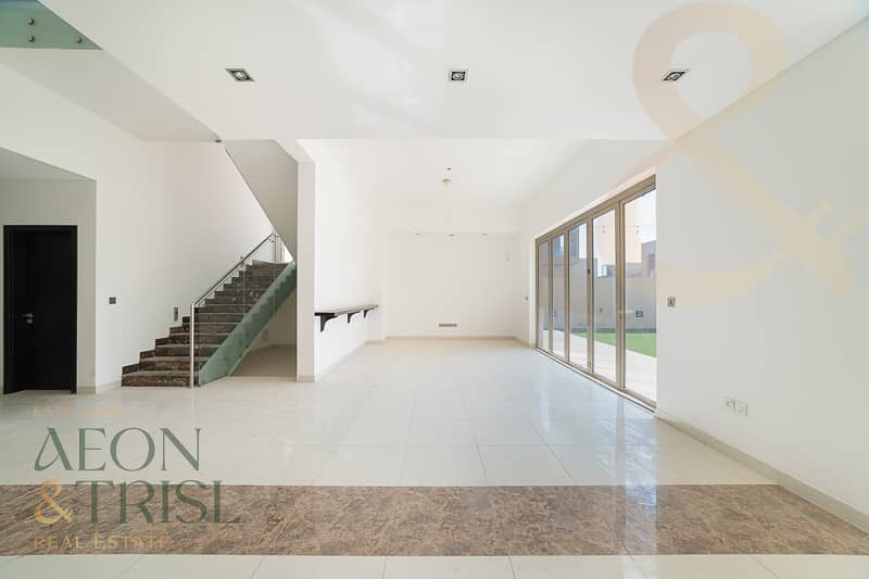 Luxury Villa | Waterfront Living | Spacious Layout