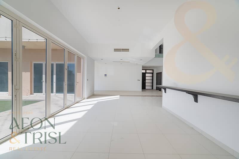 Luxury Villa | Waterfront Living | Spacious Layout