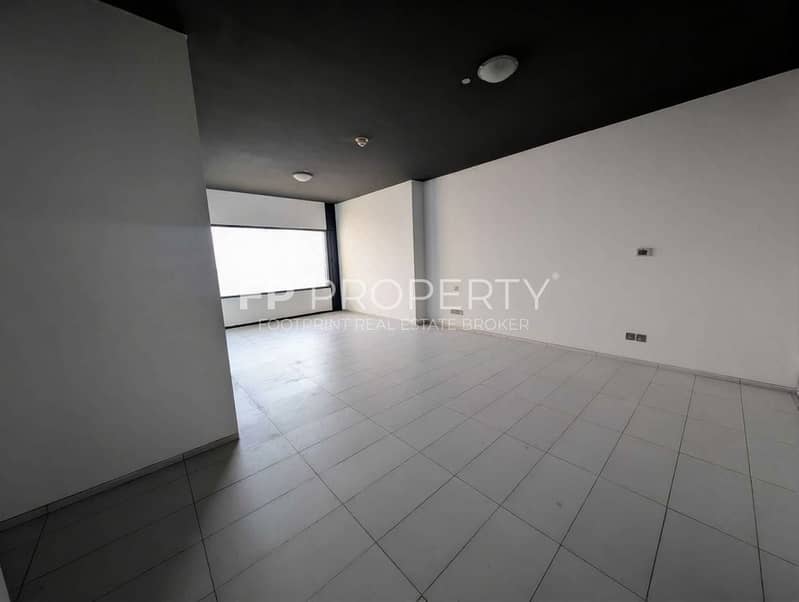 Burj View | Unfurnished | Huge Size - Image 6