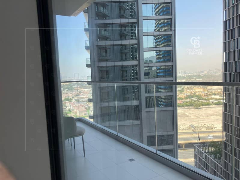 Modern Furnished 1BR | Downtown Living | Vacant - Image 10